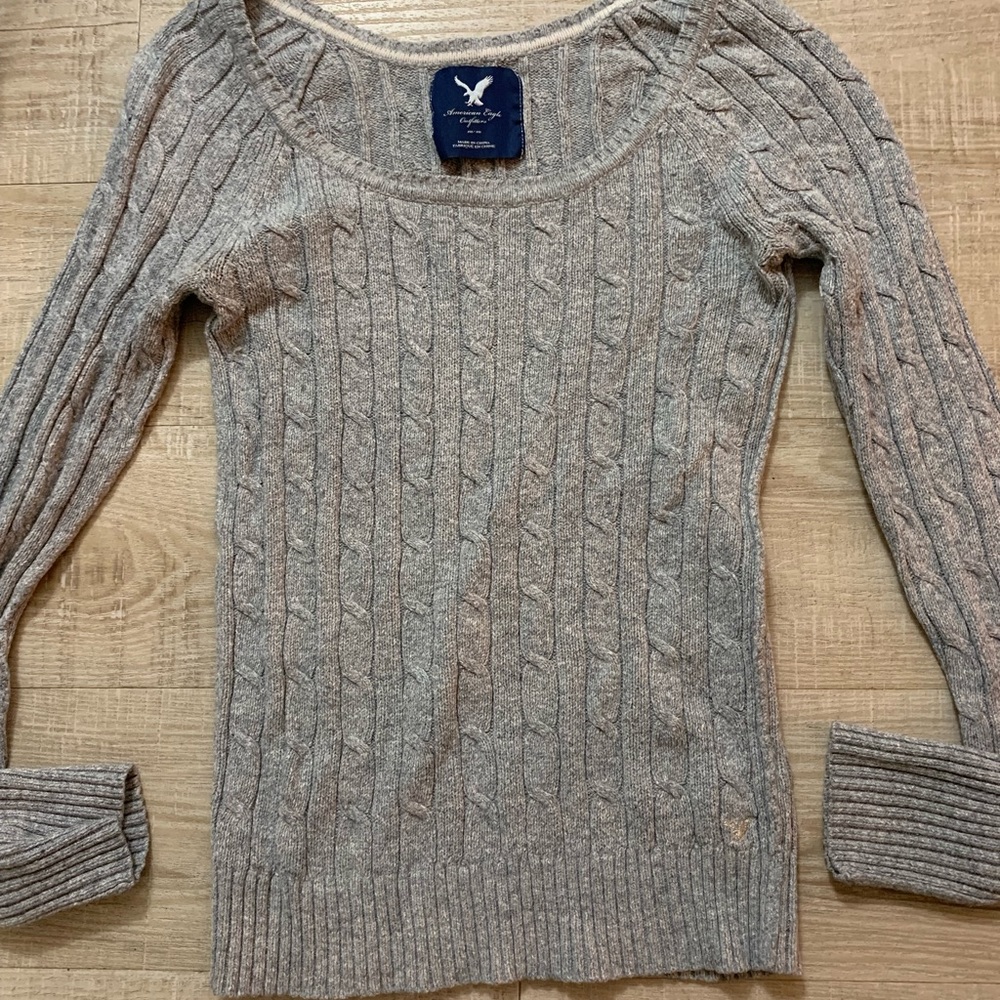 American Eagle Outfitters Sweater
